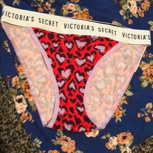 Vs underwear size Xs NWT